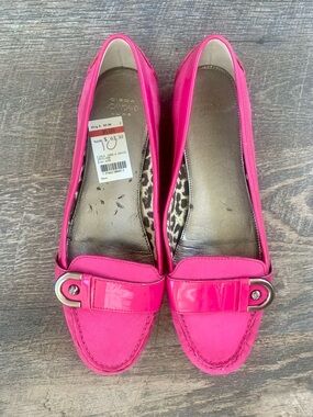 Joan & David Luxe Hot Pink Patent and Leather Loafers